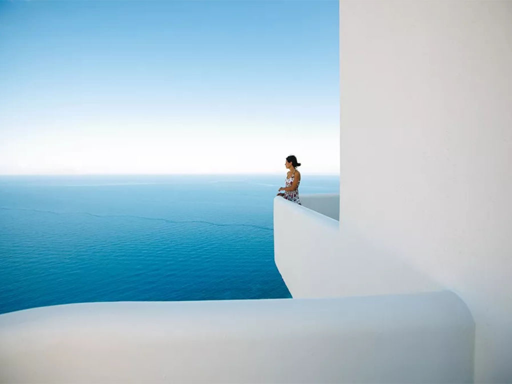 "Infinite Blue" Superior Suite with Panoramic Sea View